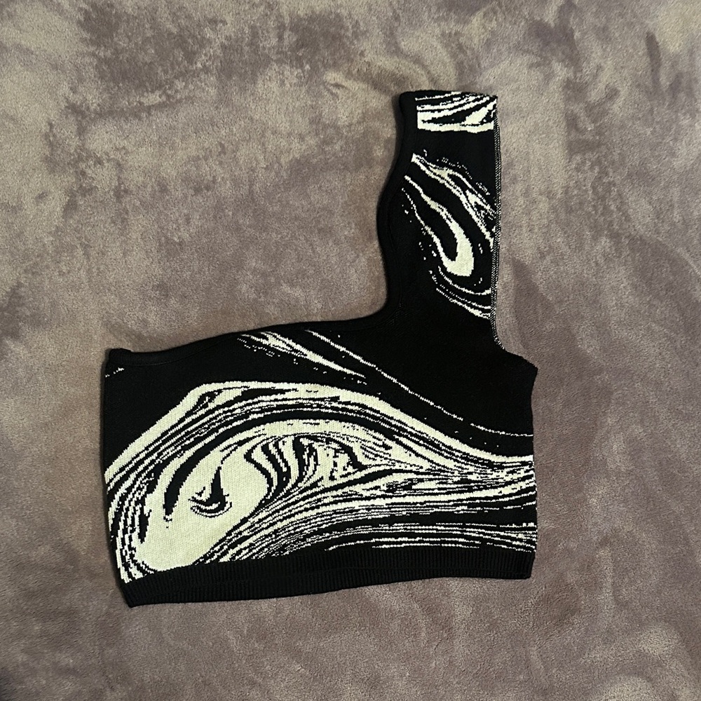 NA-KD Stylish Black and White Women's Crop Top